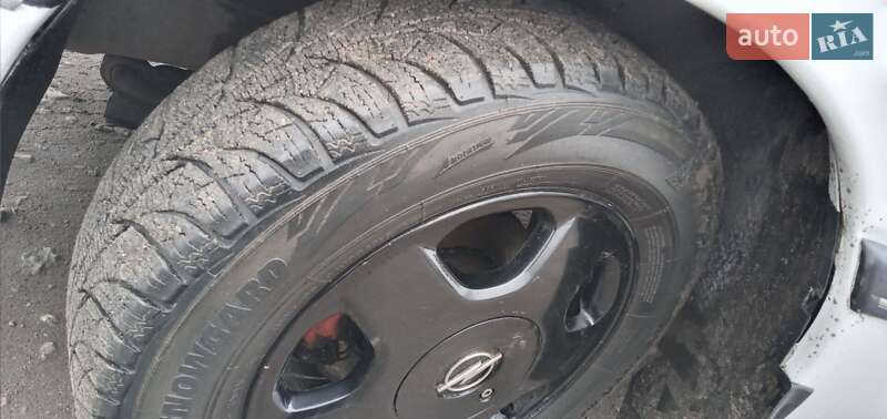 Седан Opel Omega 1988 в Кропивницком