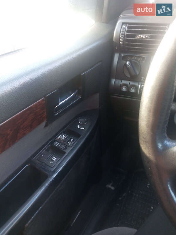 Седан Opel Omega 2000 в Одессе