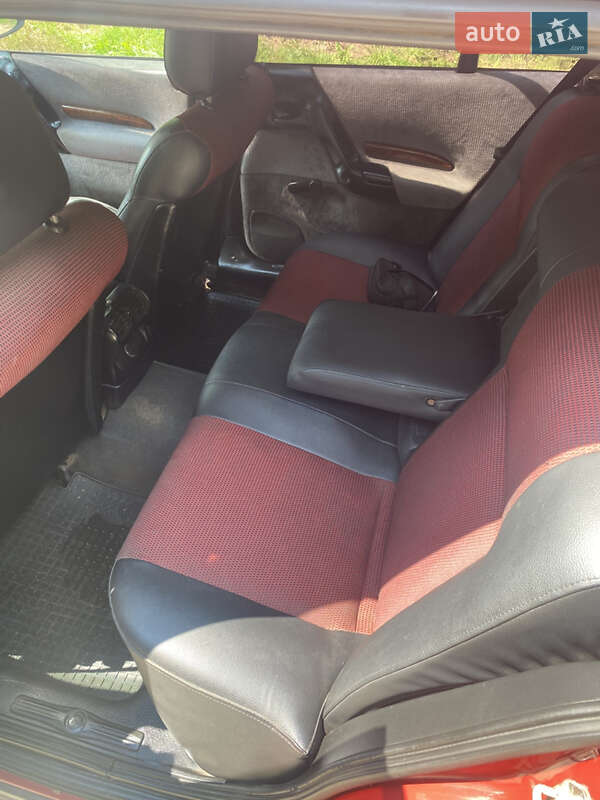 Универсал Opel Omega 1995 в Волочиске