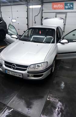 Седан Opel Omega 1997 в Дніпрі