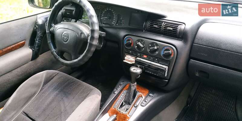 Седан Opel Omega 1995 в Ивано-Франковске фото 7 Седан Opel Omega 1995 в Ивано-Франковске