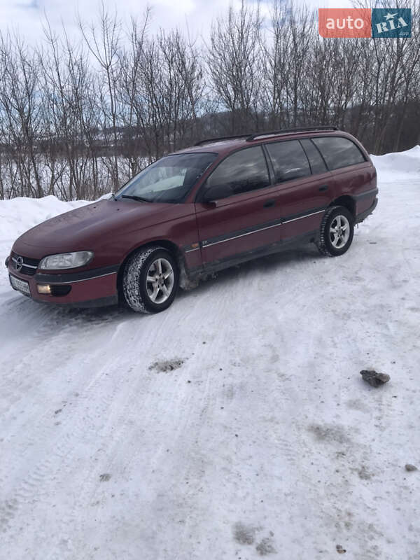 Универсал Opel Omega 1995 в Волочиске