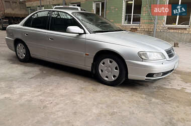 Седан Opel Omega 2000 в Умані