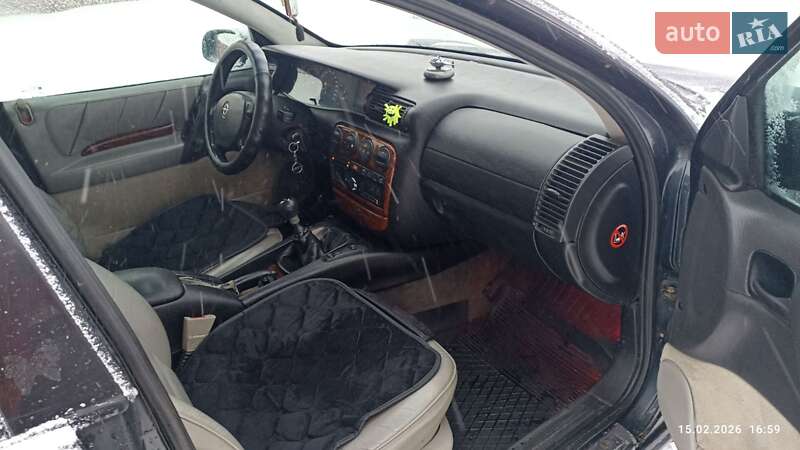 Универсал Opel Omega 1998 в Берестечку