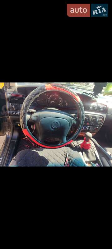 Седан Opel Omega 1995 в Ладижині