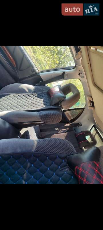 Седан Opel Omega 1995 в Ладижині