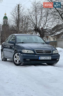 Седан Opel Omega 2001 в Коростышеве
