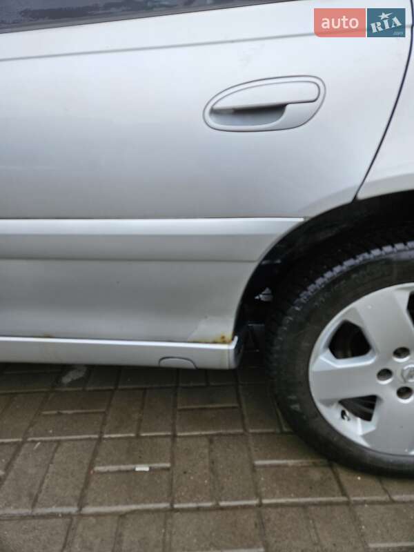 Седан Opel Omega 2001 в Луцке фото 10 Седан Opel Omega 2001 в Луцке