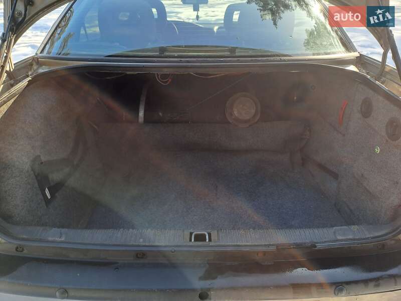 Седан Opel Omega 1996 в Чернігові