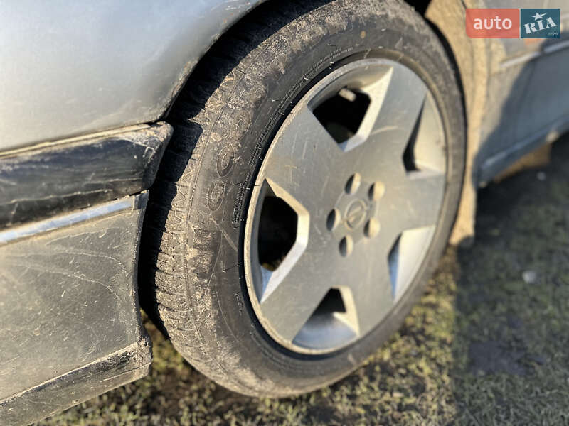 Седан Opel Omega 1995 в Мостиске фото 14 Седан Opel Omega 1995 в Мостиске