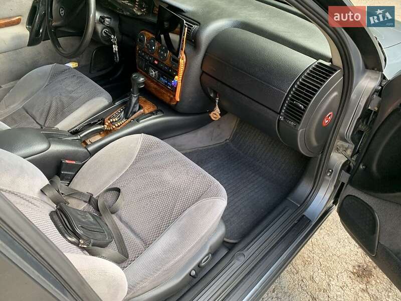 Седан Opel Omega 1997 в Каменец-Подольском