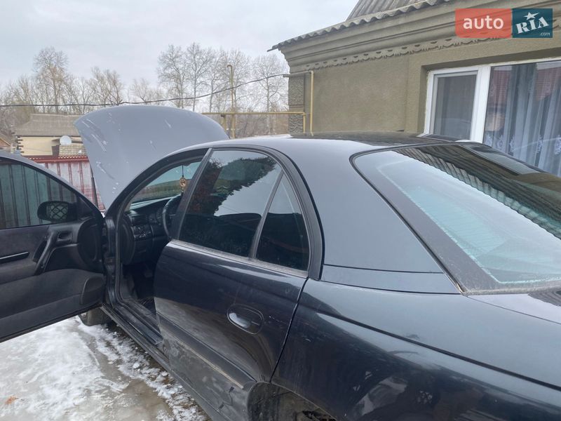 Седан Opel Omega 1998 в Чернівцях