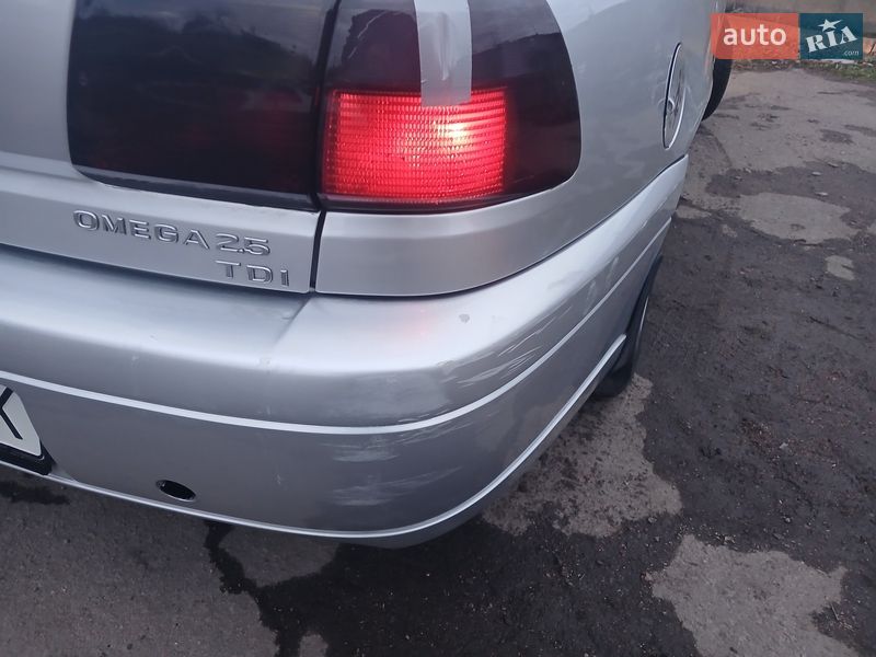 Седан Opel Omega 2002 в Новомиргороде