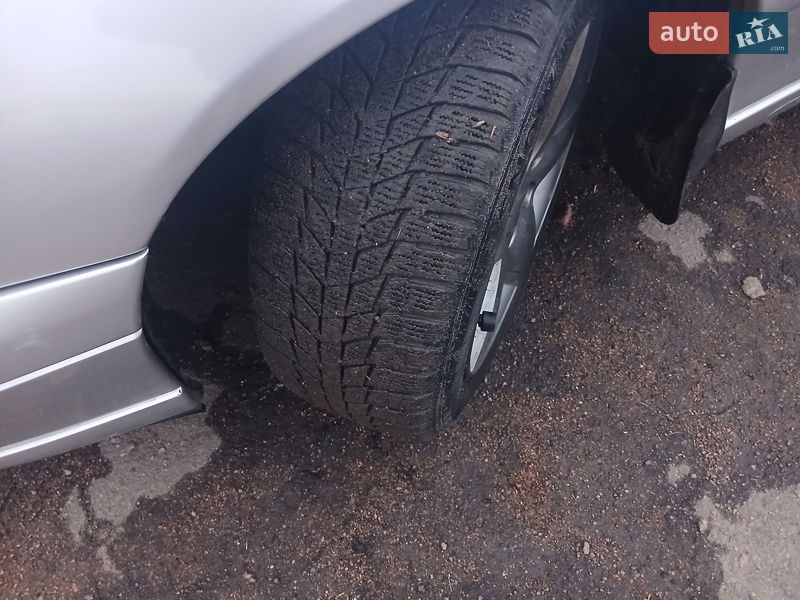 Седан Opel Omega 2002 в Новомиргороде