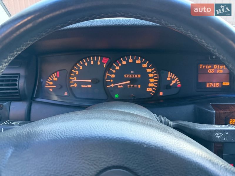 Седан Opel Omega 2003 в Києві