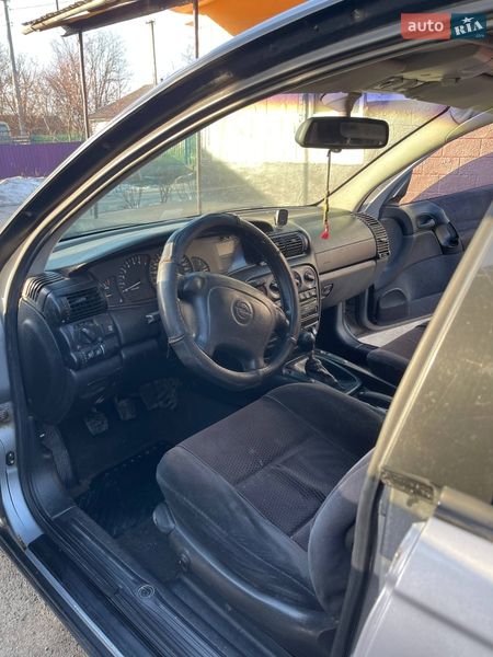 Седан Opel Omega 1995 в Чечельнике