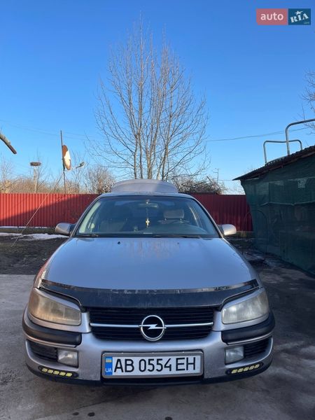 Седан Opel Omega 1995 в Чечельнике
