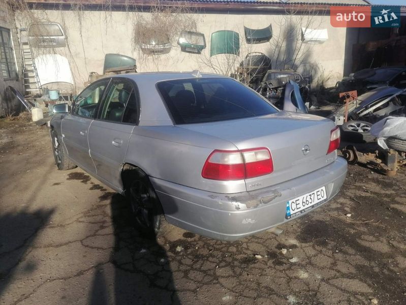 Седан Opel Omega 2001 в Черновцах