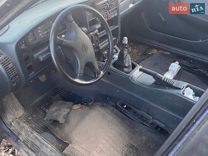 Седан Opel Omega 1988 в Білій Церкві фото 5 Седан Opel Omega 1988 в Білій Церкві