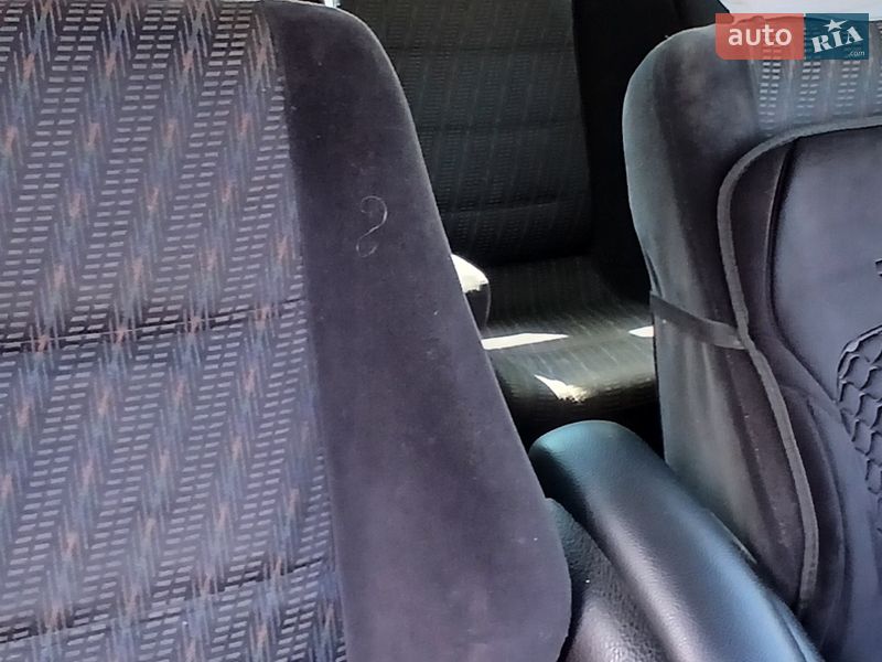 Седан Opel Omega 1998 в Олевську