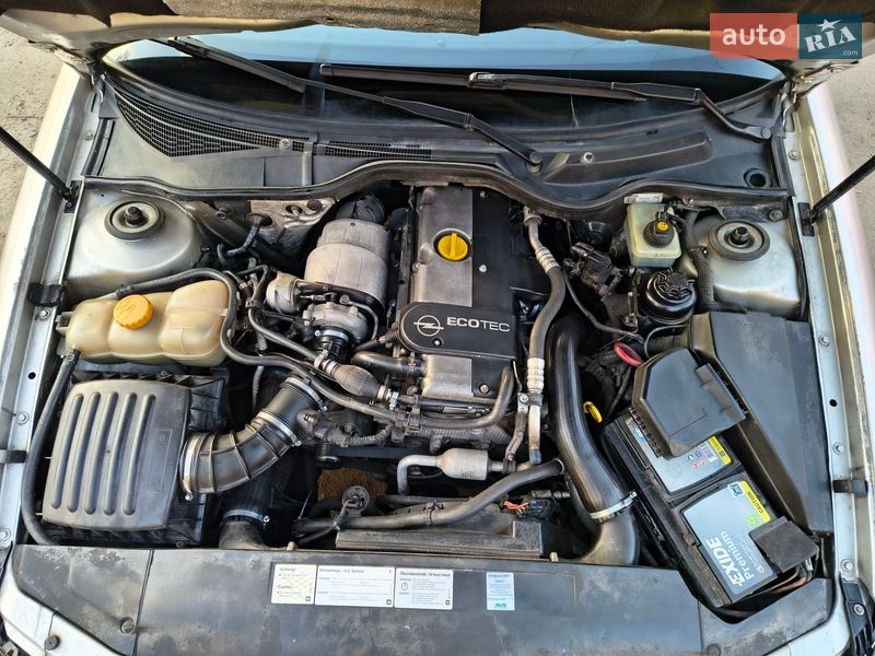 Седан Opel Omega 2003 в Киеве