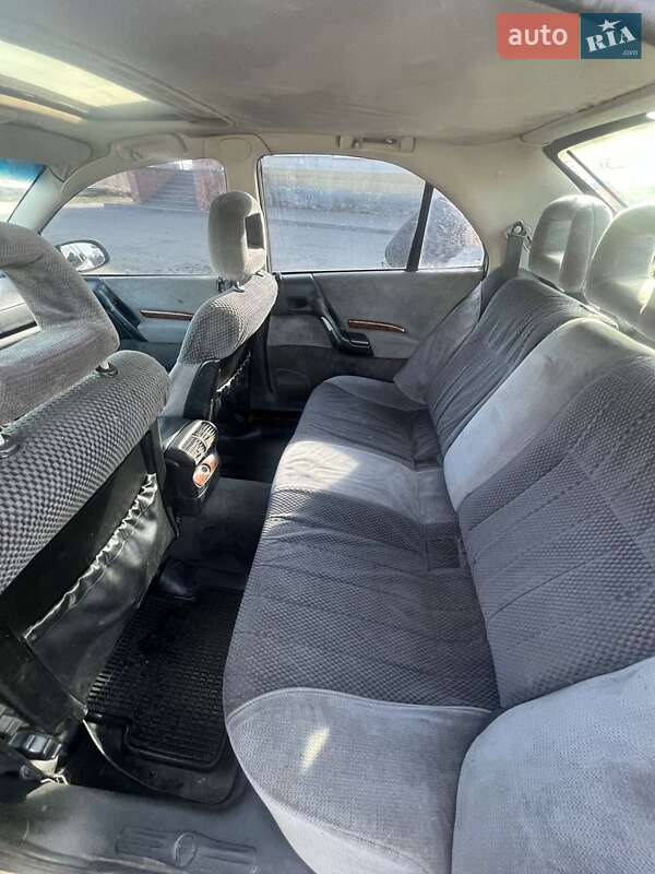 Седан Opel Omega 1995 в Смеле