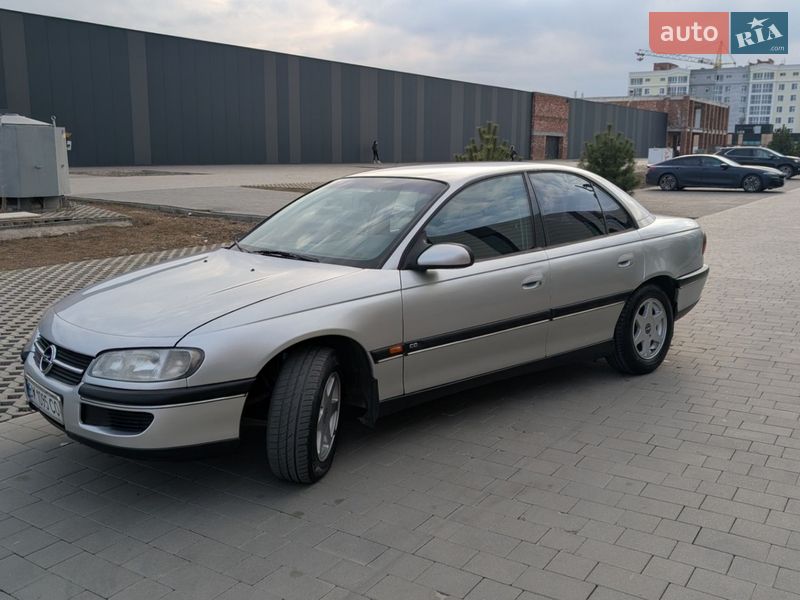 Седан Opel Omega 1996 в Хмельницком