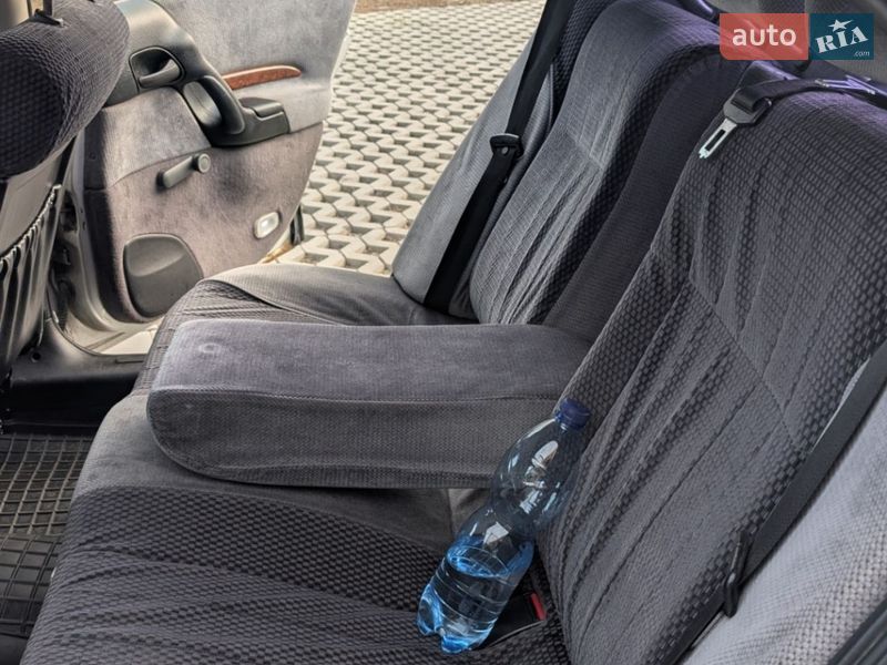 Седан Opel Omega 1996 в Хмельницком