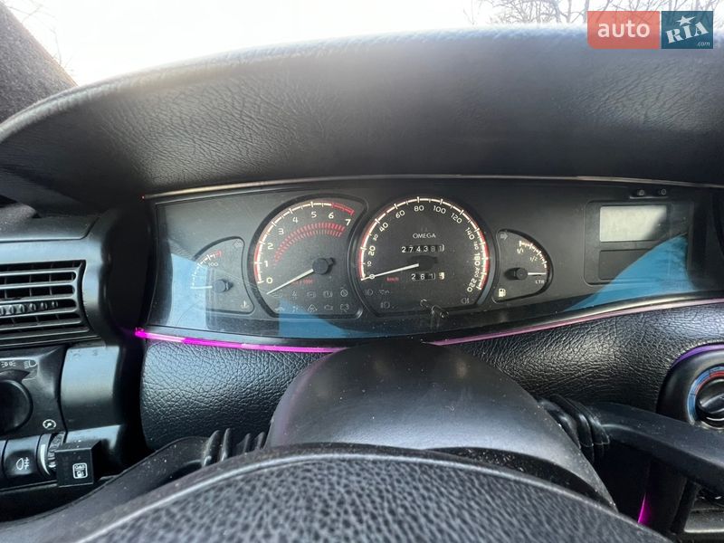Седан Opel Omega 1997 в Києві
