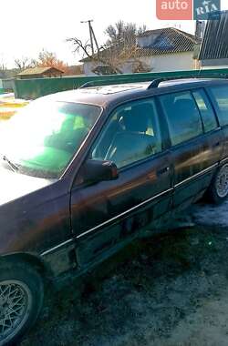 Універсал Opel Omega 1993 в Пирятині