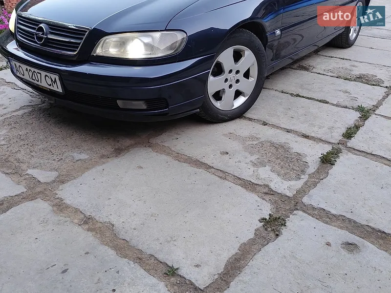 Opel Omega 2003