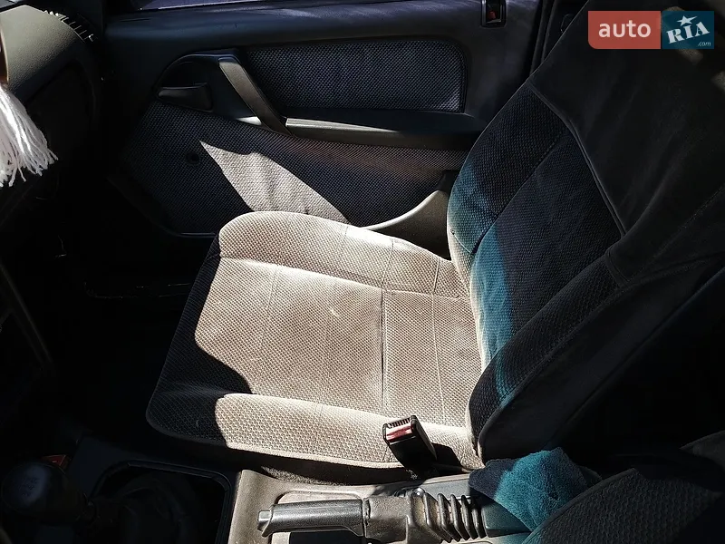 Opel Omega 1989 VIN W0L000017K1010783 фото оголошення 14 з 49