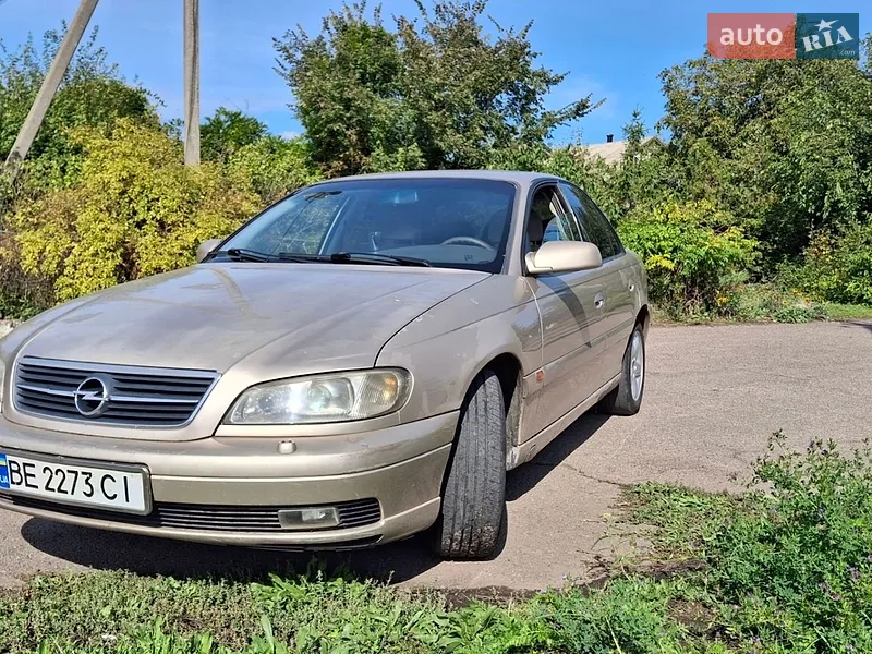 Opel Omega 2000