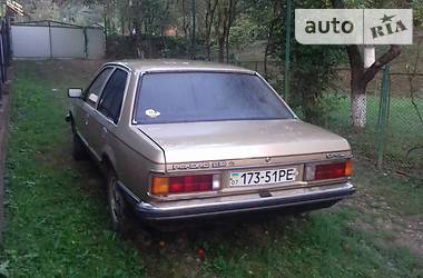 Седан Opel Rekord 1980 в Иршаве