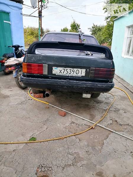 Седан Opel Rekord 1987 в Баштанке