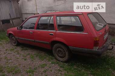 Универсал Opel Rekord 1986 в Иршаве