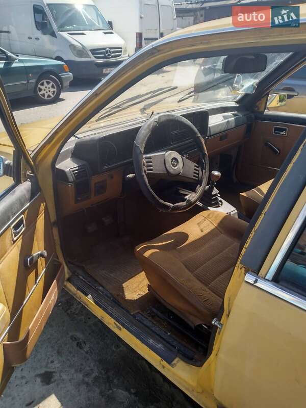 Седан Opel Rekord 1979 в Киеве