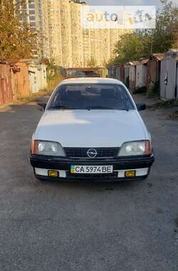Седан Opel Rekord 1985 в Києві