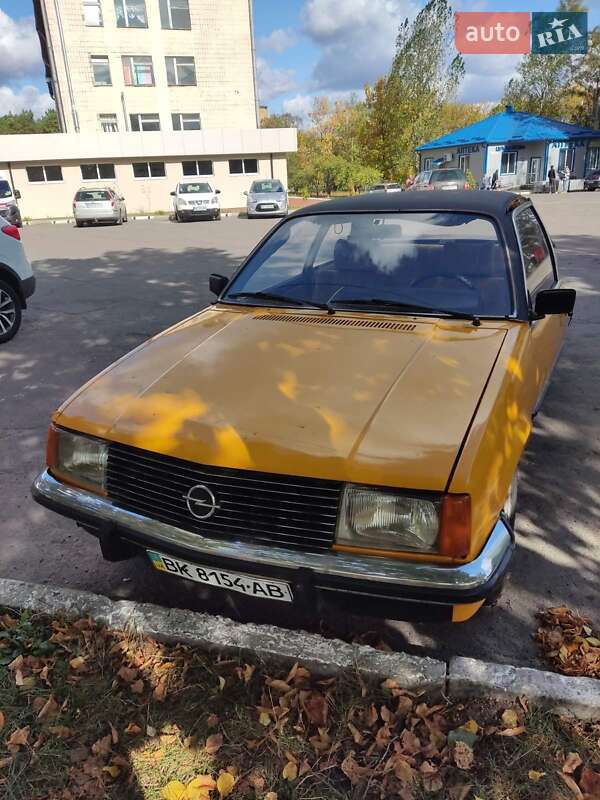 Купе Opel Rekord 1977 в Ровно