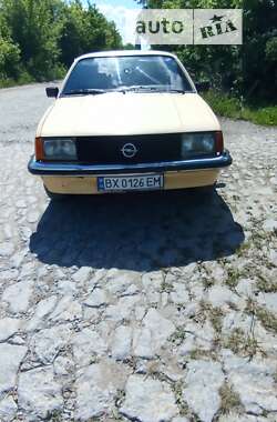 Седан Opel Rekord 1980 в Кам'янець-Подільському