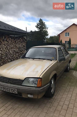 Седан Opel Rekord 1984 в 