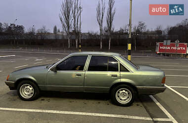 Седан Opel Rekord 1986 в Києві