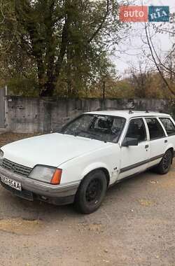 Универсал Opel Rekord 1986 в Карнауховке