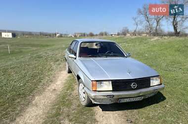 Седан Opel Rekord 1980 в Измаиле