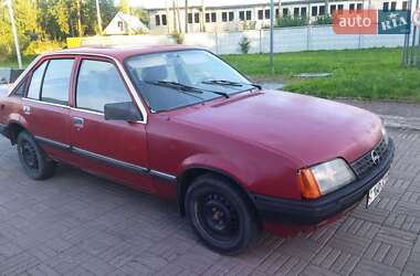 Седан Opel Rekord 1985 в Жидачове