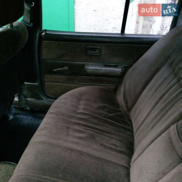 Седан Opel Rekord 1986 в Кременчуге