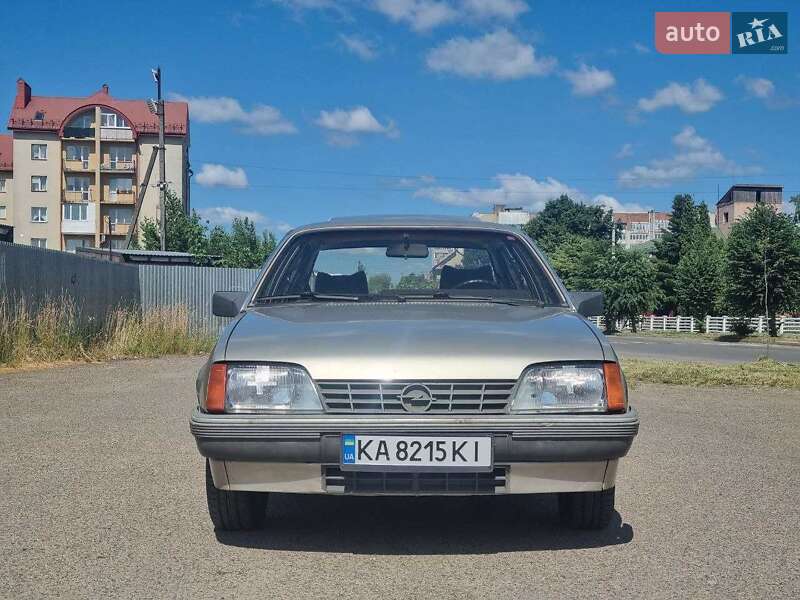 Opel Rekord 1986