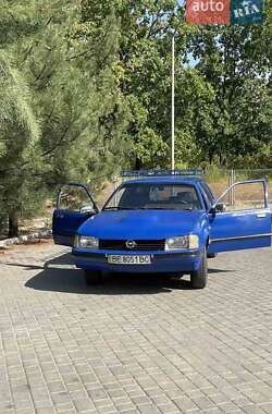 Универсал Opel Rekord 1982 в Николаеве