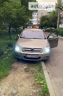 Хетчбек Opel Signum 2003 в Івано-Франківську