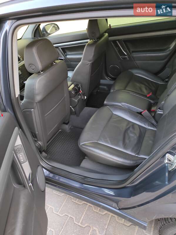 Лифтбек Opel Signum 2007 в Кременце